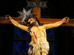 Quem matou a Cristo? 1 Crucifixo da Igreja Nossa Senhora do Rosário de Fátima dos Arautos em Cotia/SP