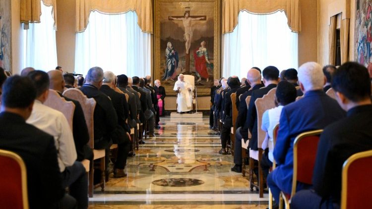 “Sem oração não se faz nada na vida religiosa e no apostolado”, assegura Papa Francisco 1 Sem oracao nao se faz nada na vida religiosa e no apostolado assegura Papa Francisco 1