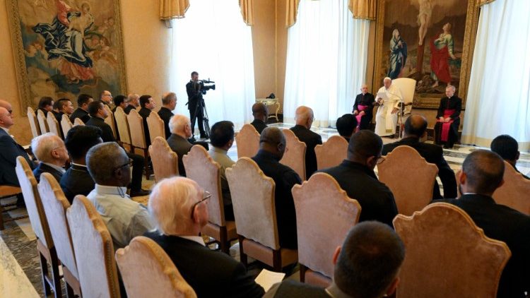 “Sem oração não se faz nada na vida religiosa e no apostolado”, assegura Papa Francisco 2 Sem oracao nao se faz nada na vida religiosa e no apostolado assegura Papa Francisco 2