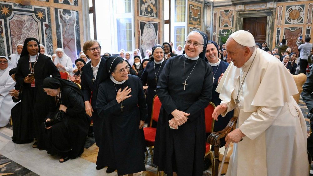Papa Francisco exorta aos religiosos para que continuem o legado de seus Fundadores 5 Papa Francisco exorta aos religiosos para que continuem o legado de seus Fundadores 5