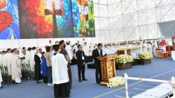 1.600 Primeiras Comunhões na abertura do Congresso Eucarístico Internacional em Quito 1 Foto: Vatican news
