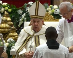 Papa Francisco e o hematoma em seu queixo 1 Foto: Screenshot/ Vatican news