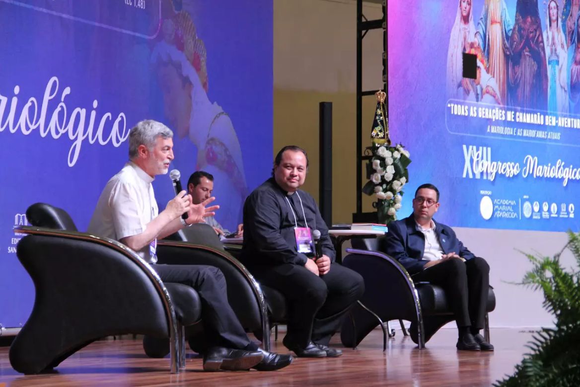 Academia Marial de Aparecida celebra seu jubileu de 40 anos 2 Academia Marial de Aparecida celebra seu jubileu de 40 anos 2